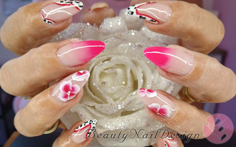 Beauty Nail Design | by Linda Visser